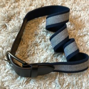 Under Armour stretch performance belt - size medium